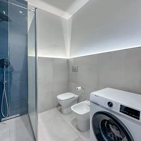 Апартаменты Santa Croce - 10 Mins From Duomo *