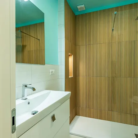 Vigentina 2bedroom Next To Metro Милан