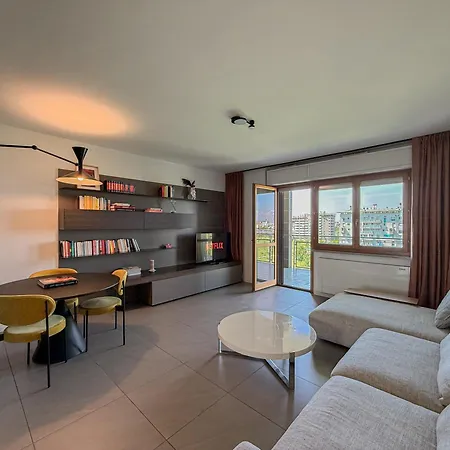 80m2, 7 Piano, Bilocale Con 2 Terrazze E 2 Bagni Apartman Milánó