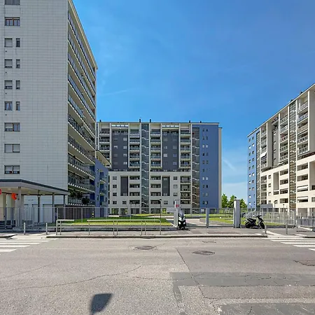 80m2, 7 Piano, Bilocale Con 2 Terrazze E 2 Bagni Apartman Milánó