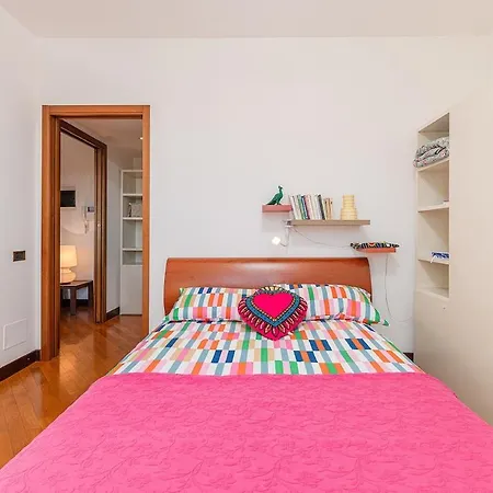 아파트 The Rainbow House With Terrace! 밀라노