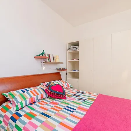 아파트 The Rainbow House With Terrace! *