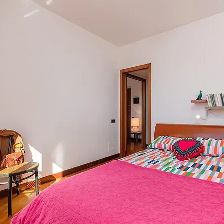 The Rainbow House With Terrace! *