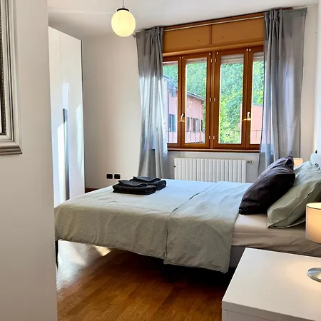 Lägenhet Spacious 2-bedroom With Large Terrace Milano
