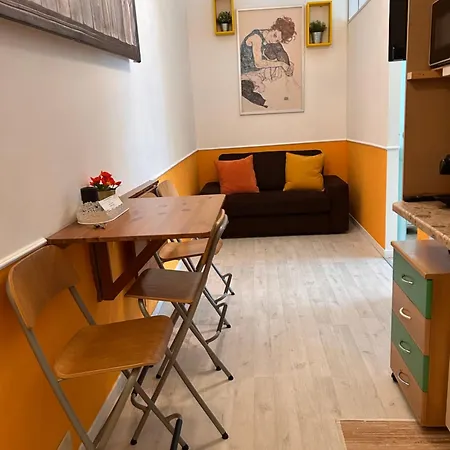 Claudia's In Fieracity&mico&sansiro * Mailand