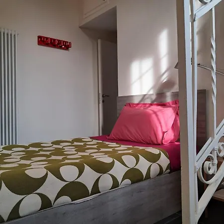 With A Garden Milánó