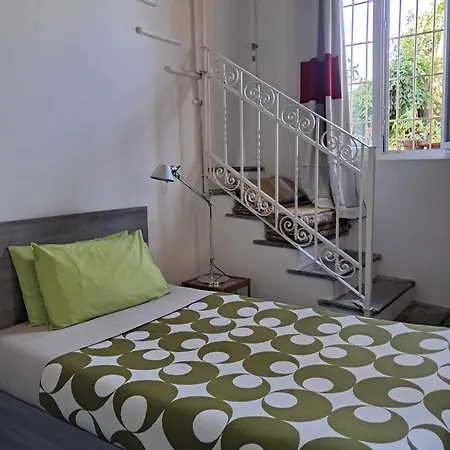 With A Garden Homestay szállás *