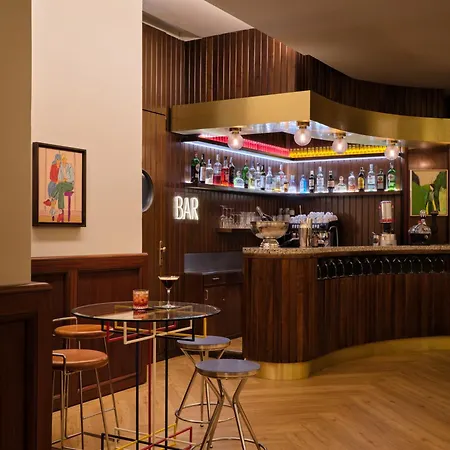 Max Brown Missori, Part Of Sircle Collection