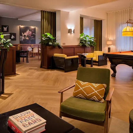 Max Brown Missori, Part Of Sircle Collection Milano