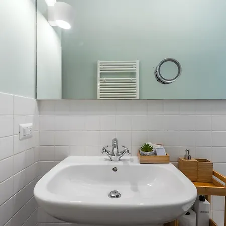 Boccaccio - 4 Posti - Metro Apartment Milan