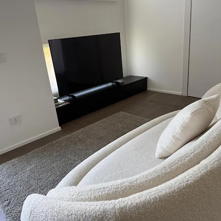 Apartman White House Con Posti Auto Milánó