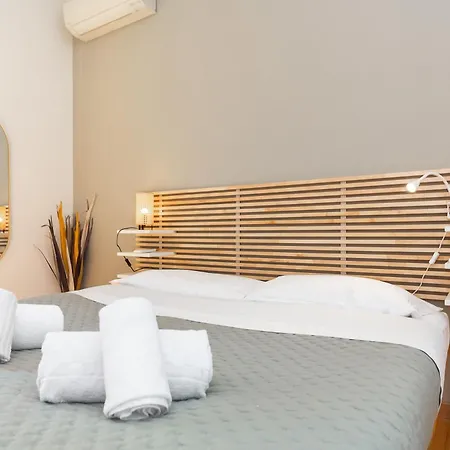 Apartmán Youhosty - Arco Della Pace