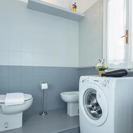 The Golden Floor - New Bright