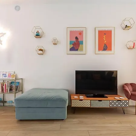 Apartment Historic Center-navigli Private Terrace 4 Pax Wifi Milan