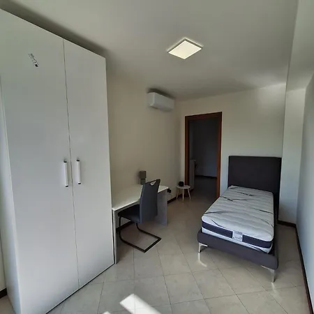 Panoramico Barona Duplex-penthouse 아파트 밀라노