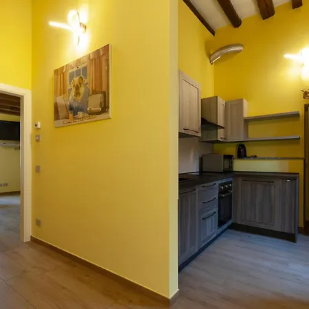 Youhosty - Nido Sui Navigli