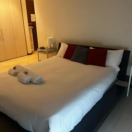 شقة Bwr - Elegant Loft With Terrace, San Siro *