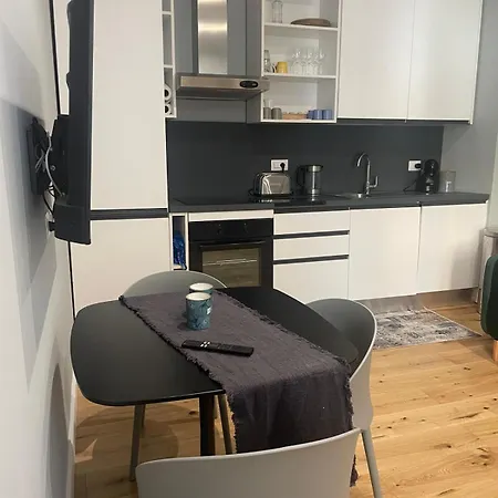 Luxury Center Metro Rossa Porta Venezia Apartman