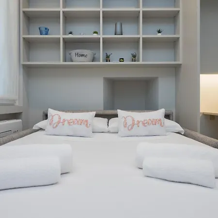 Apartment Luxury - Cesare Da Sesto 23