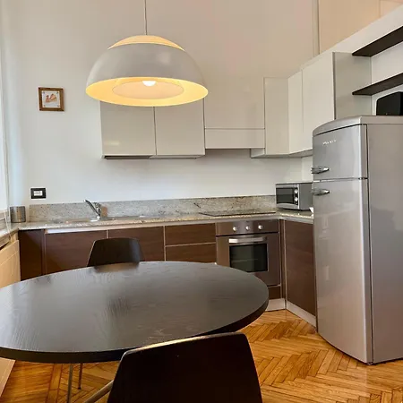 Lr Deluxe - Savoia 3 - Repubblica * Милан