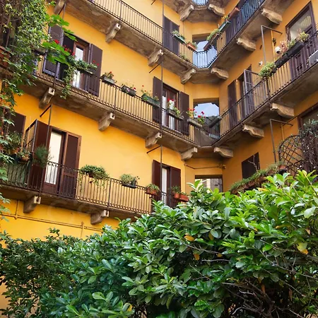 Guesthost - Charming 7 Stops From Duomo Mediolan