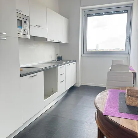 Апартаменты Farini House *