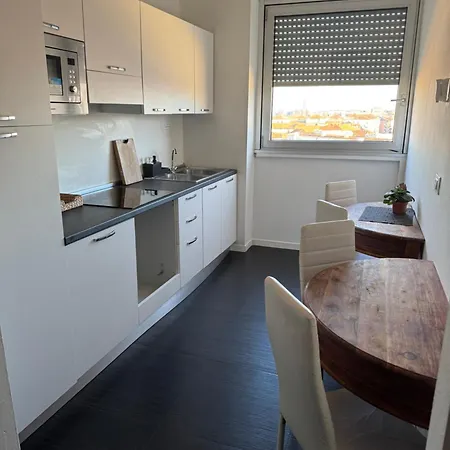 Апартаменты Farini House *