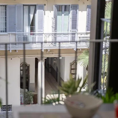 Apartman Sunny With Terrace In Center By Rentopolis *