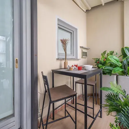 Sunny With Terrace In Center By Rentopolis