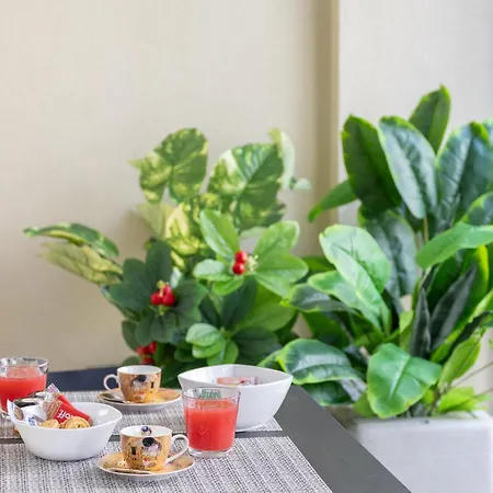 Sunny With Terrace In Center By Rentopolis 米兰