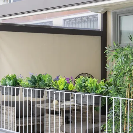 Sunny With Terrace In Center By Rentopolis