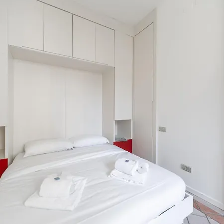 Sunny With Terrace In Center By Rentopolis Apartman