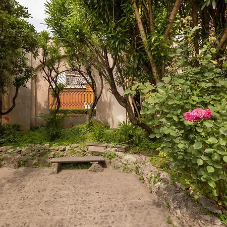 Apartamento Newly Renovated Two-room Milão