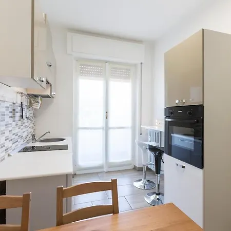 Appartement Cozy In Front Of Naviglio Grande Milaan