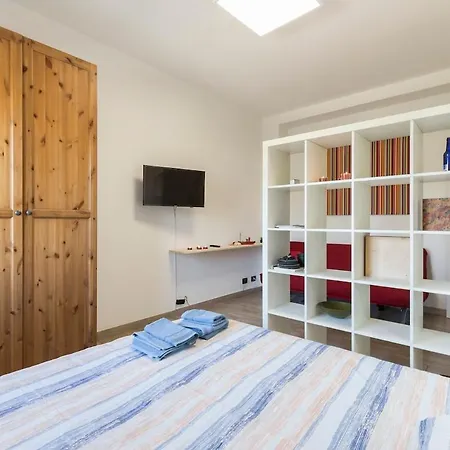 Appartement Cozy In Front Of Naviglio Grande Milaan