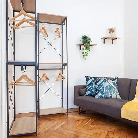 6 Min From Duomo Design In *