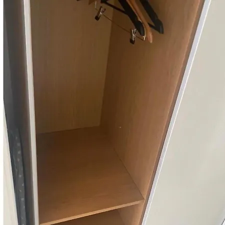 Apartman Entire House - Cute And Modern Flat, Very Well Connected To The Center *