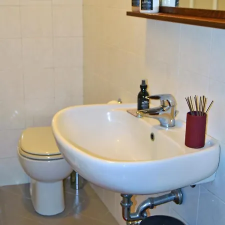 شقة Cozy Loft In The Heart Of *