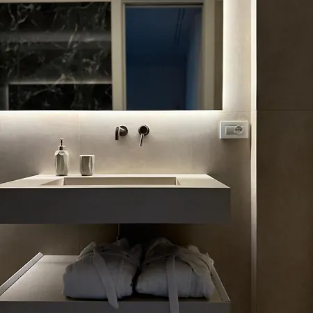 Ando's Boutique Garden * ميلان