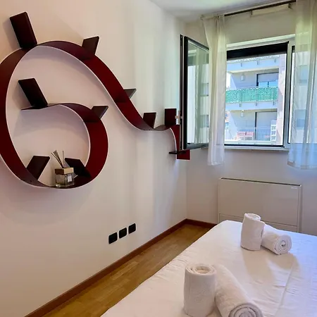 Lr Deluxe - Innovazione 22 * Milan