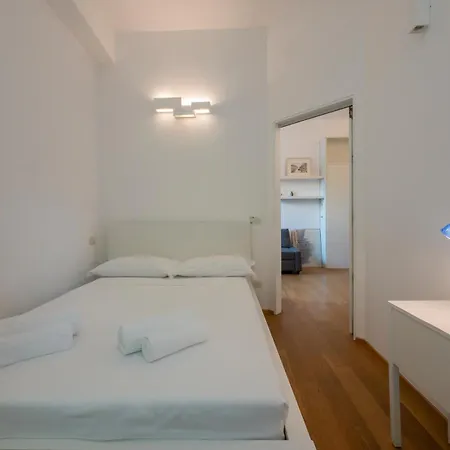 公寓 Sant'agostino-centro Near M2