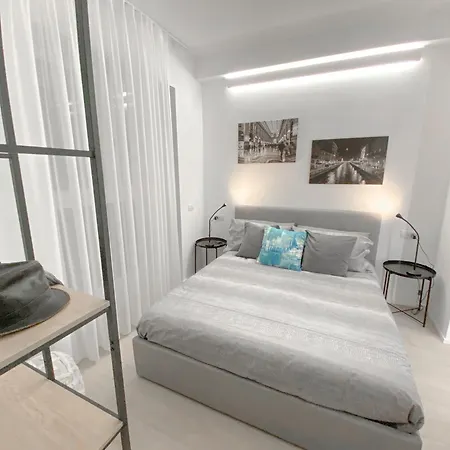 Apartament Cardano - 5 Minuti Dalla Stazione