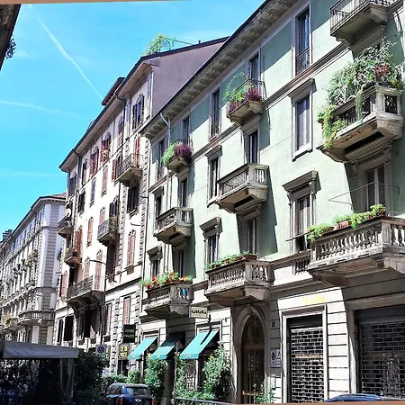 Mansarda Con Terrazzo Centralissima 아파트 *