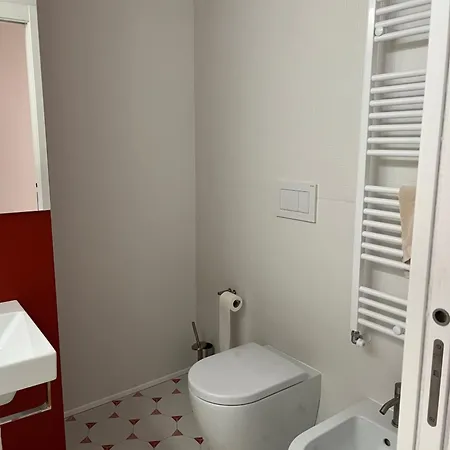 Ubytování v soukromí Dani - Double Bedroom With Private Bathroom Milán