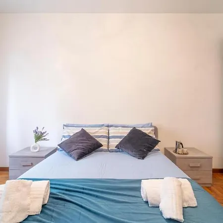 I-host Luxury - Certosa 1 *