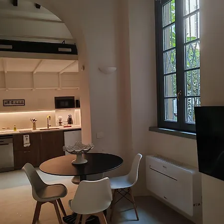 Appartement Secret Courtyard Milan
