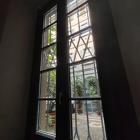 Secret Courtyard Apartamento Milão