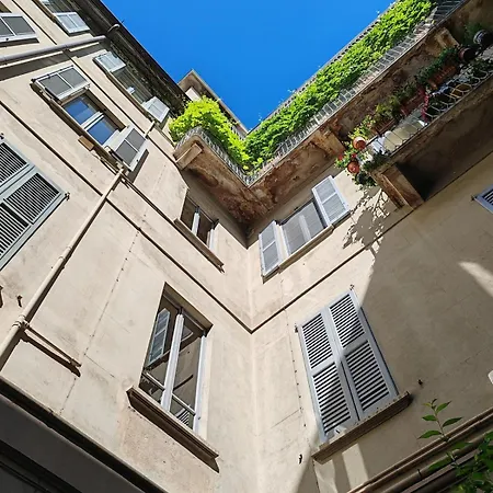 Secret Courtyard Milão