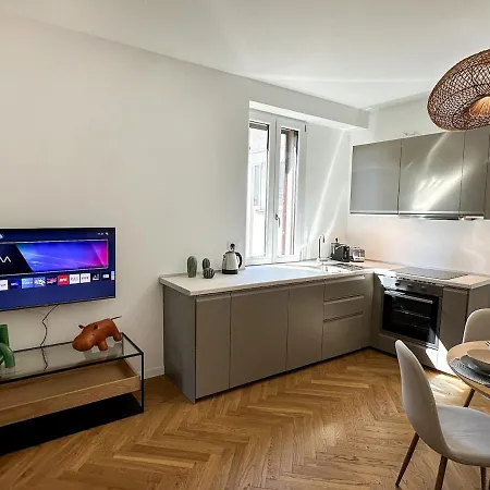 Cozy Duomo And Castello Sforzesco Apartment *