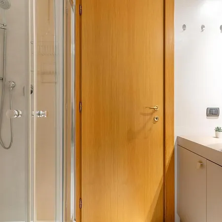 Ca2 - Loreto - Duomo- 10 Minutes From The Duomo - *